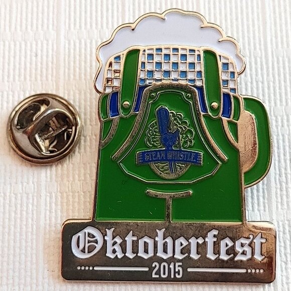 Ultra Rare 2015 Steam Whistle Oktoberfest Pin Stein Lederhosen Cute - Picture 1 of 3